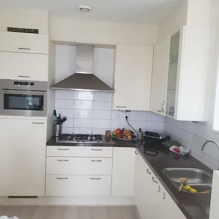 Lägenhet Spacious 2-bedroom Apartment, Perfect Location!