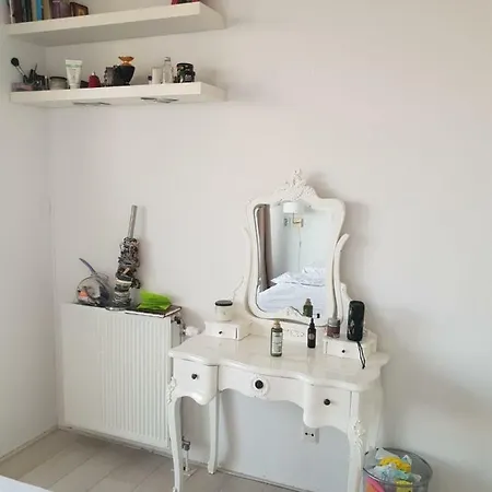 Spacious 2-bedroom Apartment, Perfect Location!